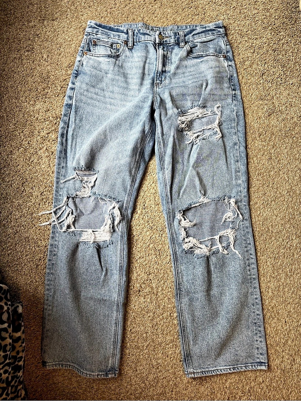 American Eagle Outfitters AE Ripped Mom Jean Distressed Straight Leg Jeans in